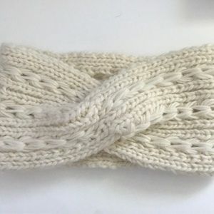 Brand new wool winter headband